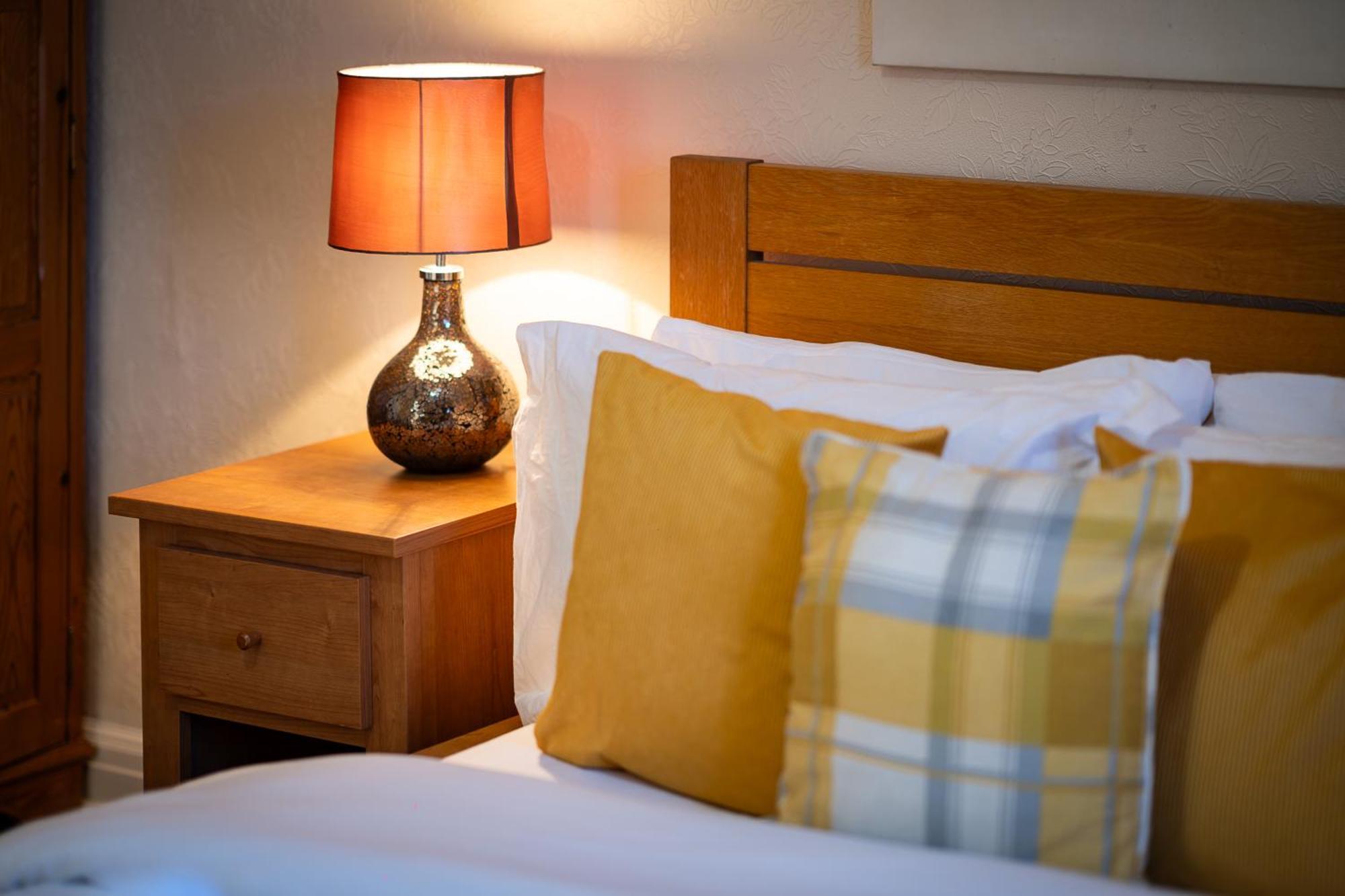 Apartment Luxury 4-bedroom Townhouse, Free Parking, Near Portobello Beach, Sleeps 8